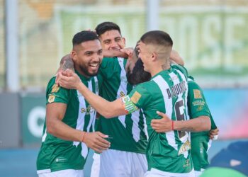 Banfield eliminó a Independiente Rivadavia