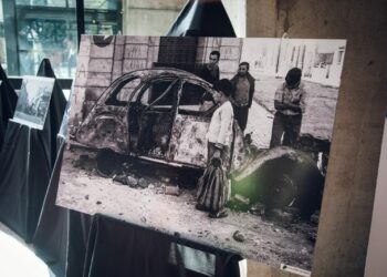 Passerini recorrió la muestra «Humos del Cordobazo”
