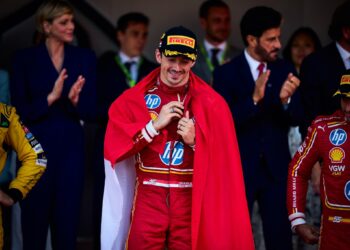 En una accidentada carrera, Leclerc se hizo fuerte de local