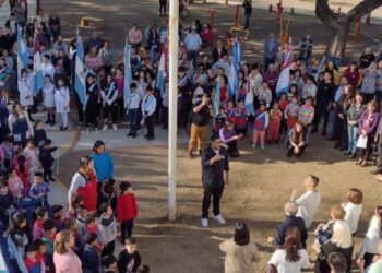 Festejos patrios en los parques educativos