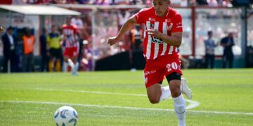 En Instituto, Cuello reemplazará a Acevedo para enfrentar a Huracán