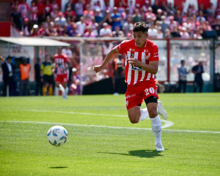 En Instituto, Cuello reemplazará a Acevedo para enfrentar a Huracán