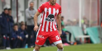 En Instituto, buscan reemplazo para Bochi