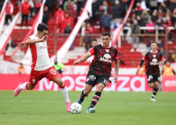 En el último minuto, Instituto perdió ante Huracán