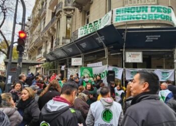 El Gobierno avanza con su plan de ajuste y realiza más despidos