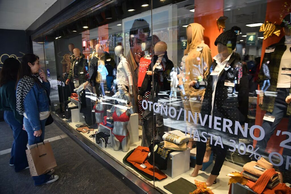 La ropa de invierno llega con subas que van del 150% al 300%