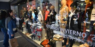 La ropa de invierno llega con subas que van del 150% al 300%