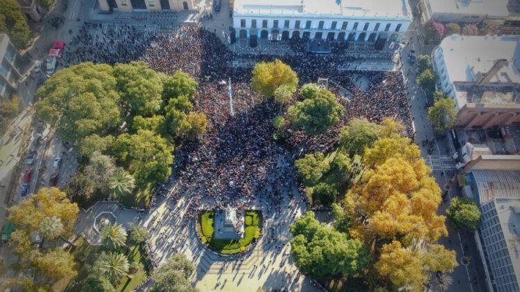 La oposición local valoró la visita del Presidente a Córdoba
