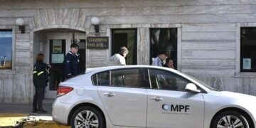 Allanaron a un conocido laboratorio de análisis clínicos acusado por estafas y entrega de análisis falsos