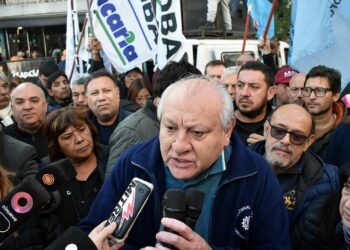 Gremios confirman que protestarán durante la firma del «Pacto de Mayo»