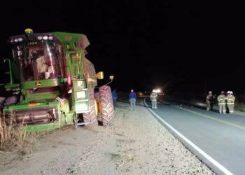 Un motociclista murió luego de chocar contra una cosechadora