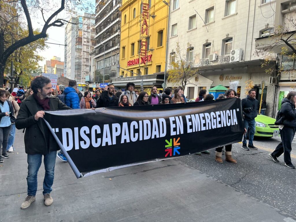 Discapacidad: el sector marchó y pidió declarar la emergencia