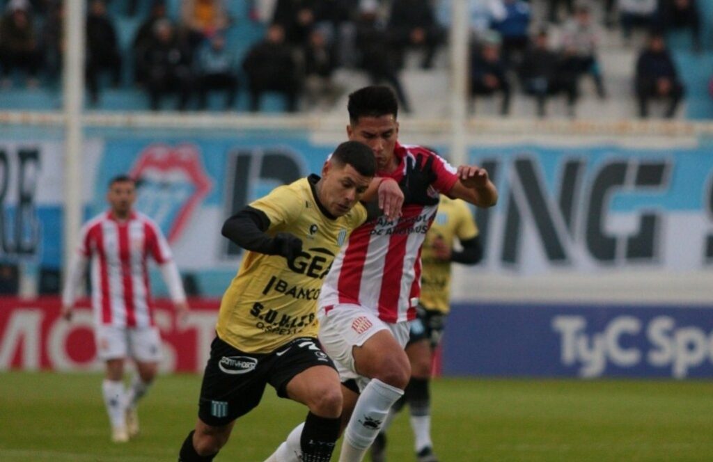 Racing cayó en el Miguel Sancho ante San Martín de Tucumán