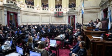Los “aliados” impulsan cambios en la Ley Bases y el plan fiscal