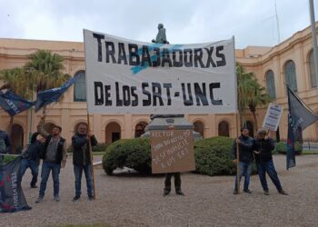 SRT: protesta por desfinanciamiento y retiros