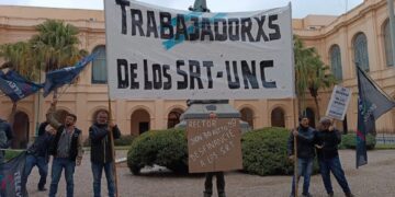 SRT: protesta por desfinanciamiento y retiros