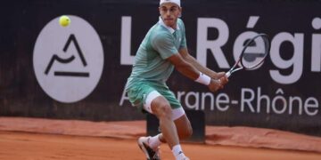 Báez y Cerúndolo avanzaron en el Roland Garros