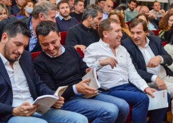 Un sector de la UCR descarta un pacto electoral con los libertarios