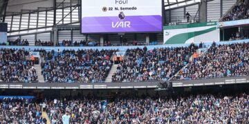 Los equipos de la Premier podrían eliminar el VAR