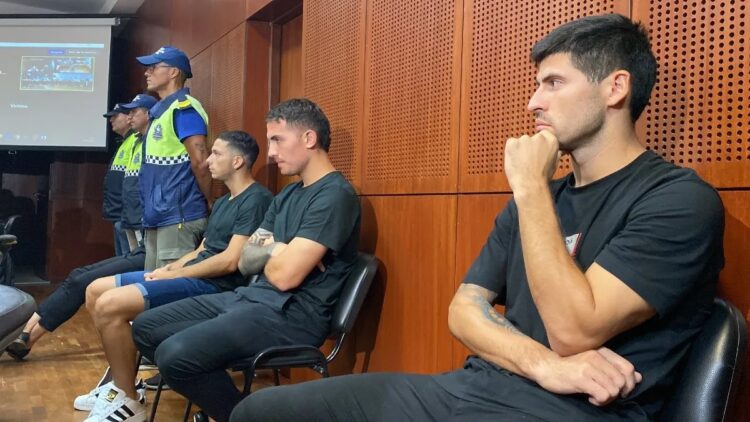 Rompieron el silencio dos ex jugadores de Vélez acusados de violar a una joven