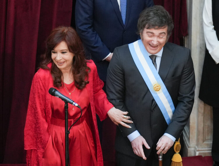 Cristina Kirchner cuestionó a Milei y calificó de "mega Ministerio inmanejable" a Capital Humano