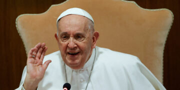 El papa Francisco repitió un término despectivo hacia los homosexuales