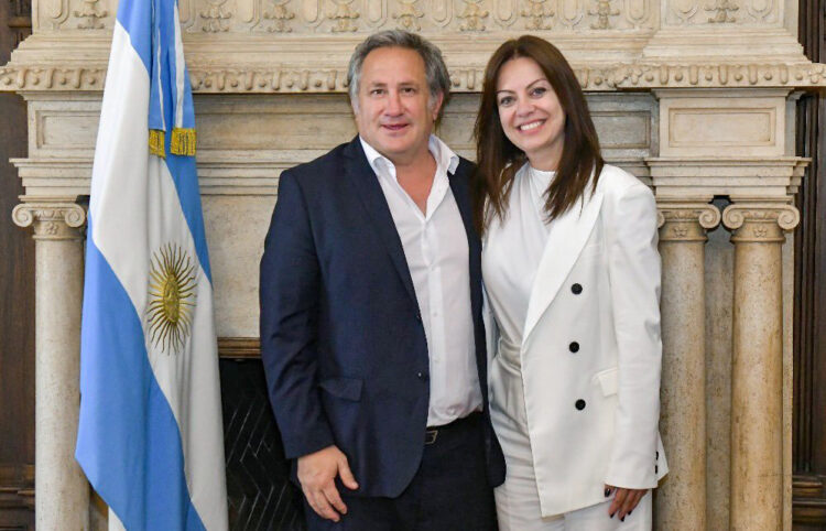 Pettovello y otros funcionarios fueron denunciados por “malversación, cohecho, fraude y asociación ilícita”