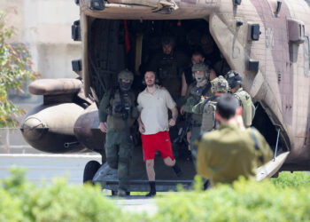 Fuerzas israelíes rescataron a cuatro rehenes en un campamento de refugiados de Gaza