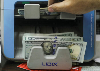 El dólar blue marcó un nuevo récord nominal en lo que va del año