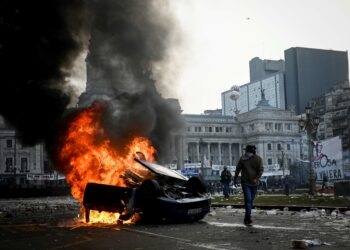 Los detenidos por los destrozos frente al Congreso serán investigados por la Justicia Federal