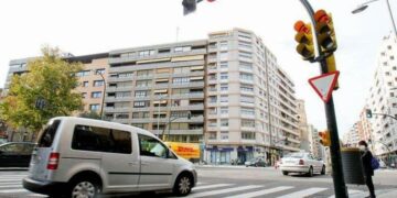 Subieron las multas en Córdoba: cruzar un semáforo en rojo podría costar más de $ 800.000