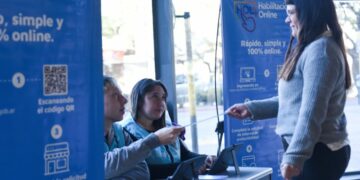 Instalan una mesa de ayuda de Habilitaciones en el Nuevo Centro