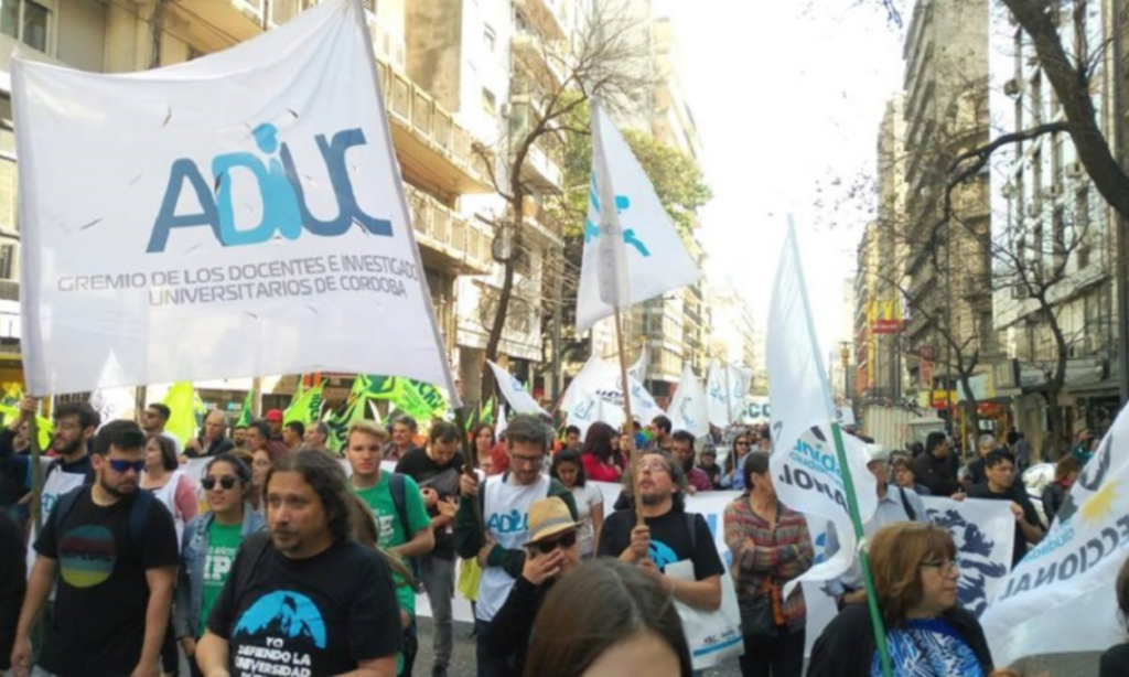 Las universidades continúan con las medidas de fuerza y comienzan un paro de 48 horas