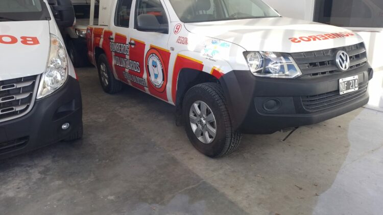 Encontraron unas cubiertas robadas de la comisaría en un vehículo de bomberos