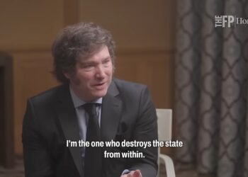 Milei describió su inusual enfoque presidencial: “Soy el topo que destruye el Estado desde adentro”