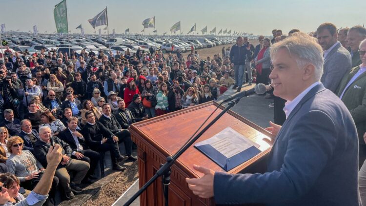Fuerte respaldo de Llaryora al campo: "Somos defensores de la producción"