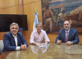 Con eje en la obra pública y en simultáneo a la votación de la Ley Bases, Llaryora mantuvo estratégicas reuniones con Caputo y Francos
