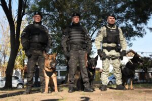 Tras 8 años de trabajo con las fuerzas penitenciarias, se jubiló Inca, la agente canina