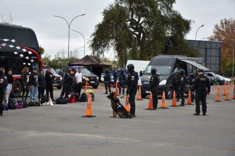 Incautaron marihuana, cocaína y LSD en las inmediaciones del Kempes