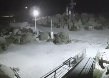 Cierre total de la ruta E-34 por intensas nevadas en las Altas Cumbres