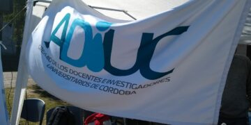 Adiuc profundiza las medidas de fuerza por la falta de paritarias