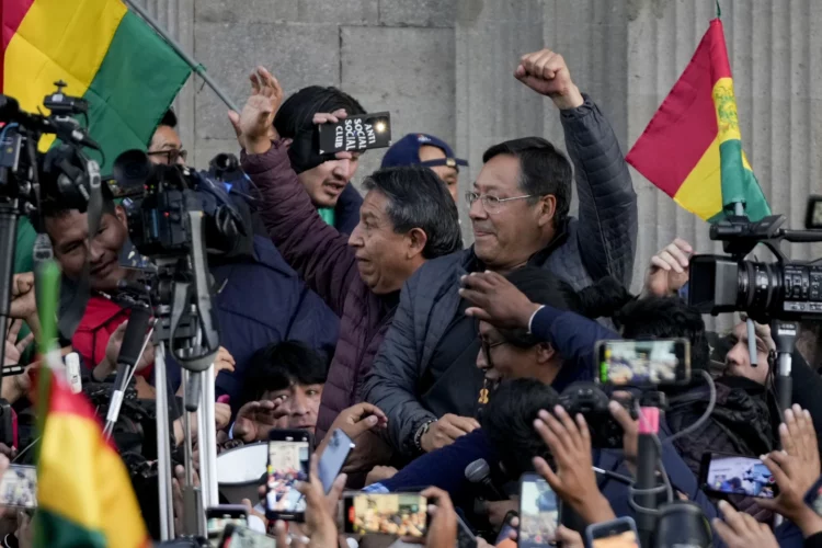 El Gobierno argentino calificó de "poco creíble" el intento de golpe en Bolivia