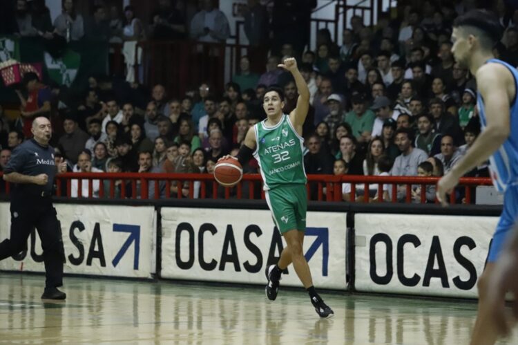 Buemo aseguró que el ascenso con Atenas fue de lo mejor de su carrera