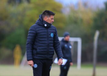 El dilema del “9” en Belgrano