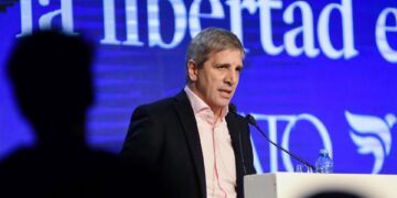Caputo anticipó que buscarán un nuevo acuerdo con el FMI