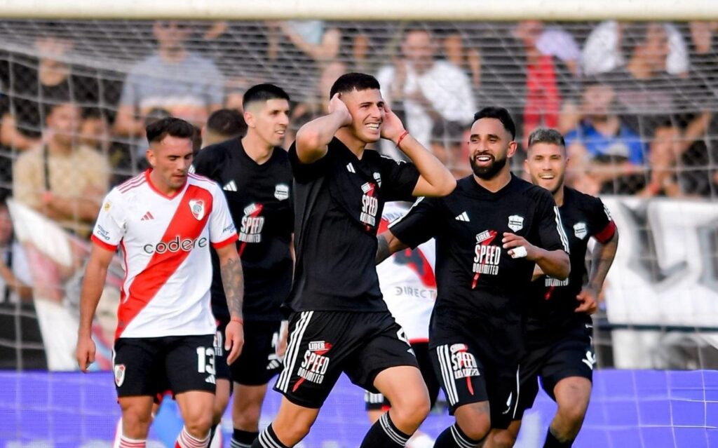 Derrota histórica de River ante Riestra