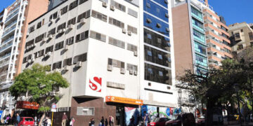Realizaron un cordón sanitario para una mujer que daba a luz a dos bebas