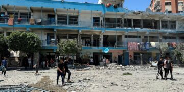 Al menos treinta muertos tras un bombardeo de Israel a una escuela de la ONU en Gaza