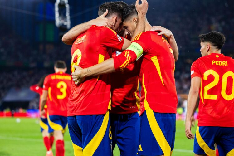 Inglaterra y España están en cuartos
