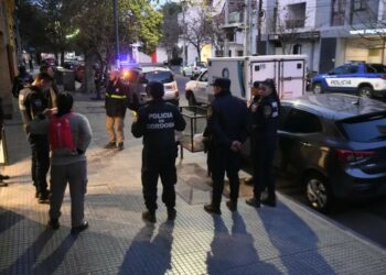 Barrio General Paz: la mataron de un cuchillazo en el cuello